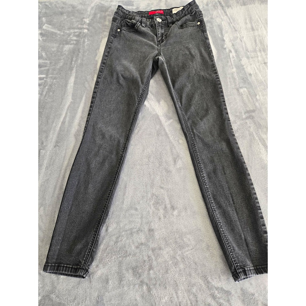 GUESS Women's Low Rise Power Skinny Cindy Fit Charcoal Faded Black Wash Size 27